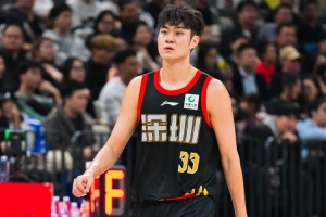 媒体人：深圳战胜的是3年前的自己 所有人都愿意干脏活累活